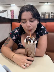 Dunkin ☕️🌸 de mangolini_parrocini  4 photos