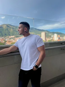 Marco_Vega sunny days🌞 Pic