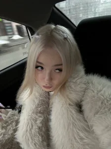 minigirl It's just me 😸 Foto 4