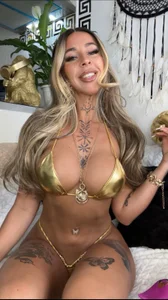 CheekyChels Public Pic 4