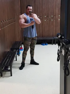 lick ma muscles de MasterAj69_ Foto