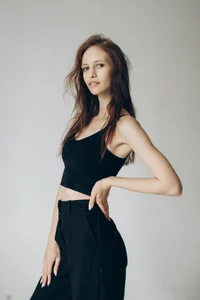 TaraHarris Public Immagine  3