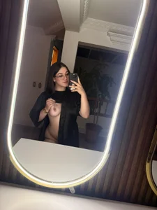 Ariannaa_Suarez1 Help me reach 1000 likes 😈 Pic 4