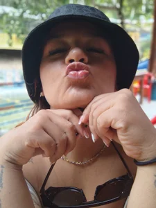 Foxylisaflores💦❤️🤗 Bild 3