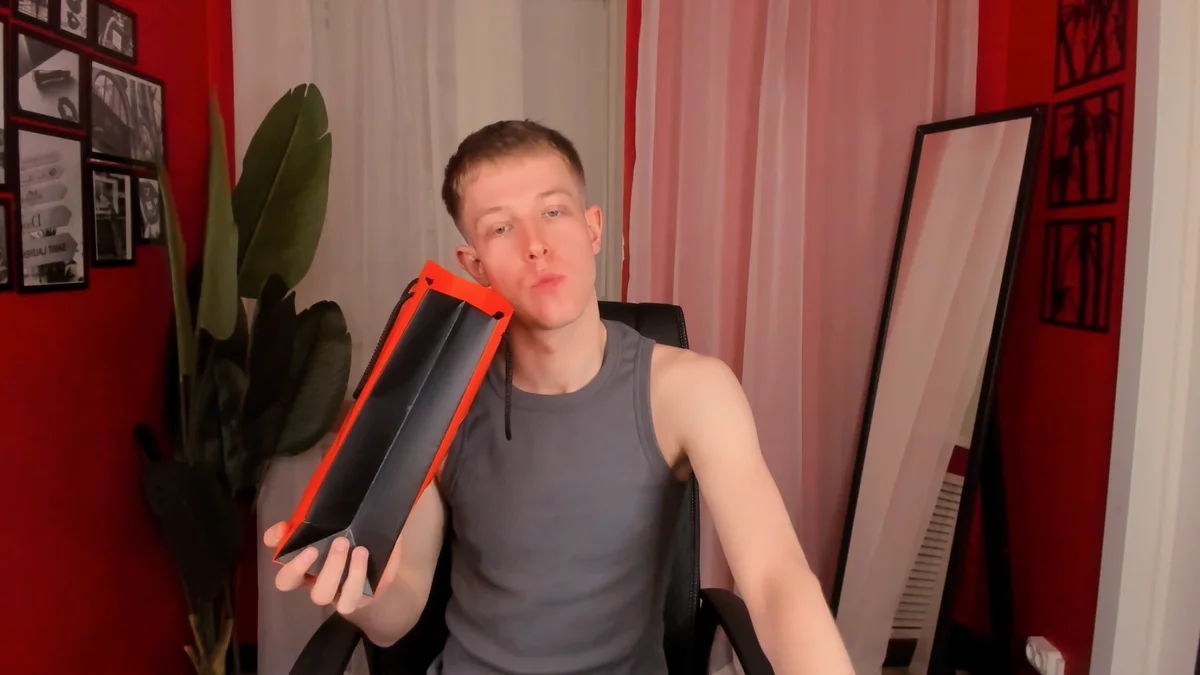 Трендове зображення  4677 Dylan_Norton
