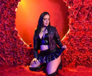 AlicePipper Public Foto 5