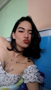 mia_sweetie1 Public Pic 4