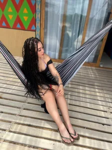 ZoeJhonson-1 Public Pic 2