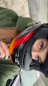 TomikoGiroux Moto Adventures Gambar