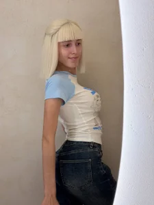 AlaniHenry Public Pic 2