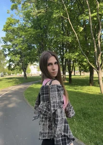 ZaraGuyette Public Billede 6