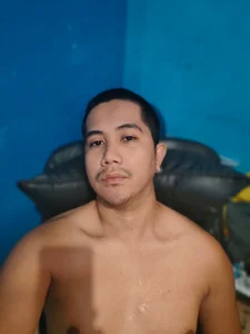 Boytoy_asian Public Pic 2