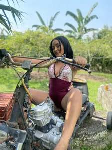 Renata_wilsom appreciating nature Pic 6