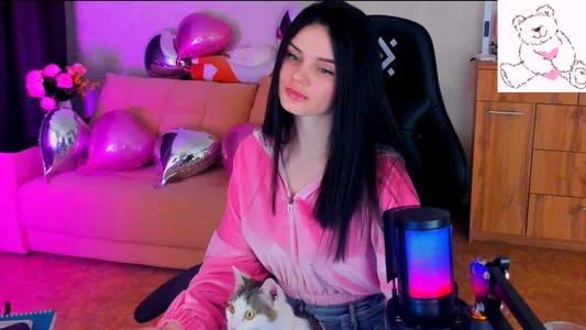 Lora_Secret 2 kitty Pic