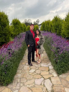 ANLLELOAndANGELA A LITTLE HAPPINESS AS A COUPLE Pic 5