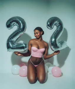 LaurenSnow Celebrate!  3. fénykép