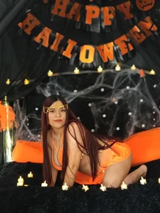 CataleyaHot_132 halloween 2025 arabe Pic 5