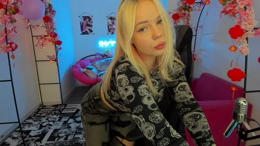 helllo od ChloeReedds  2 snímek