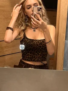 JulioPetreのPublicの 4枚の写真