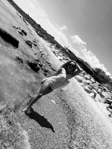 AlleRose A figment of your imagination 🌸 Foto 6