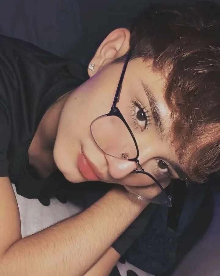 ReneePaz Poză populară 5956