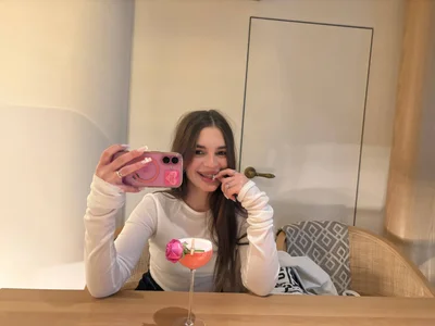 LauraHansil: A small cocktail for a good mood🤣😉 ( фото)