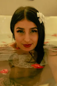 _Linoshka_1 Bridal party is on. Take this day for us 💞 รูป  5