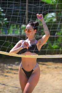 MiaGoldXYour next obsession图片 4