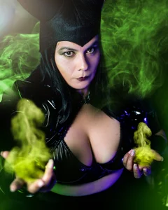 martina_foxy_ maleficent Pic 4
