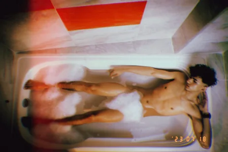 PATRICK_VERGON_ give lots of love صورة واحدة|PATRICK_VERGON_ give lots of love صورتان|PATRICK_VERGON_ give lots of love  6 صور|PATRICK_VERGON_ give lots of love  6 صورة