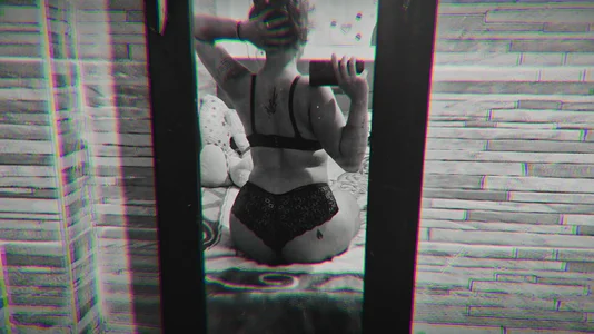 Scaarrlett Public Pic