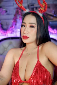 AsianMilfSheryl MERRY CHRISTMAS :heart: Pic 2