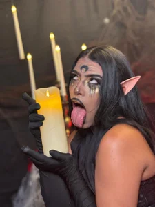 Elven Darkness 🧝🏼‍♀️🌑 de RiriiBrunette__  7 Imagens