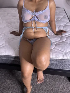 VoyeurismCouple Wifey  3টি ছবি