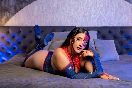 Kathia_Morelli Spider Girl Poză 2