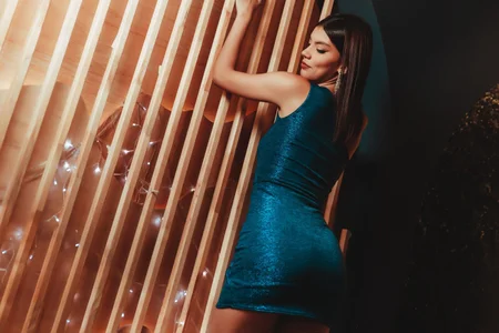 jasmine_Harrisのblue dressの 5枚の写真