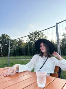 Elena__Elle Public Pic 5