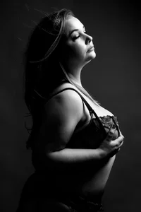 BustyHayleyUk More Hayley Pic 8