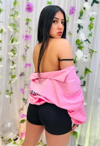 Quiinn_bx Looks that touch more than hands 🌸💕 Bilde 7