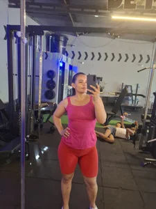 Yuli6x9 Public Pic