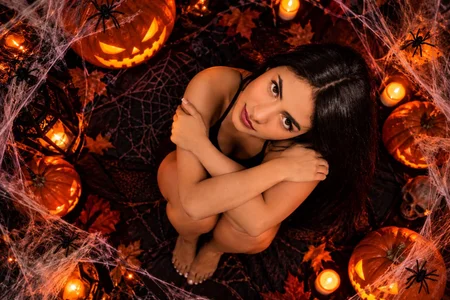 shaneelle 👻 ¡Buuu, nena! Poză 2