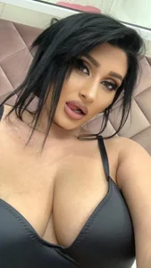 Kylie_Charm Public Foto 7