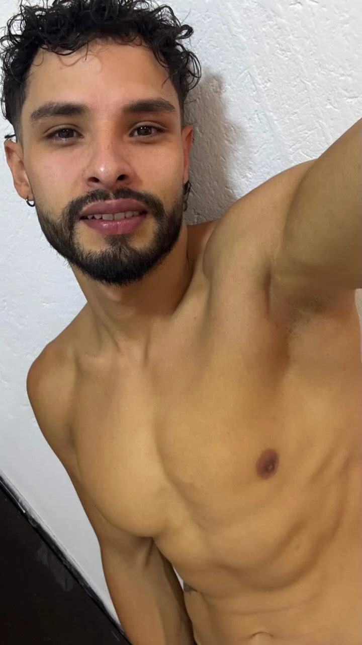 Ethan_Wolf75 님의 트렌드 중인 사진  1798개