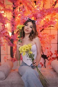 Catvalentine_ Your little flower is me🌻 Foto 4