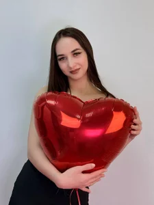 KiraLooI just Bild 2