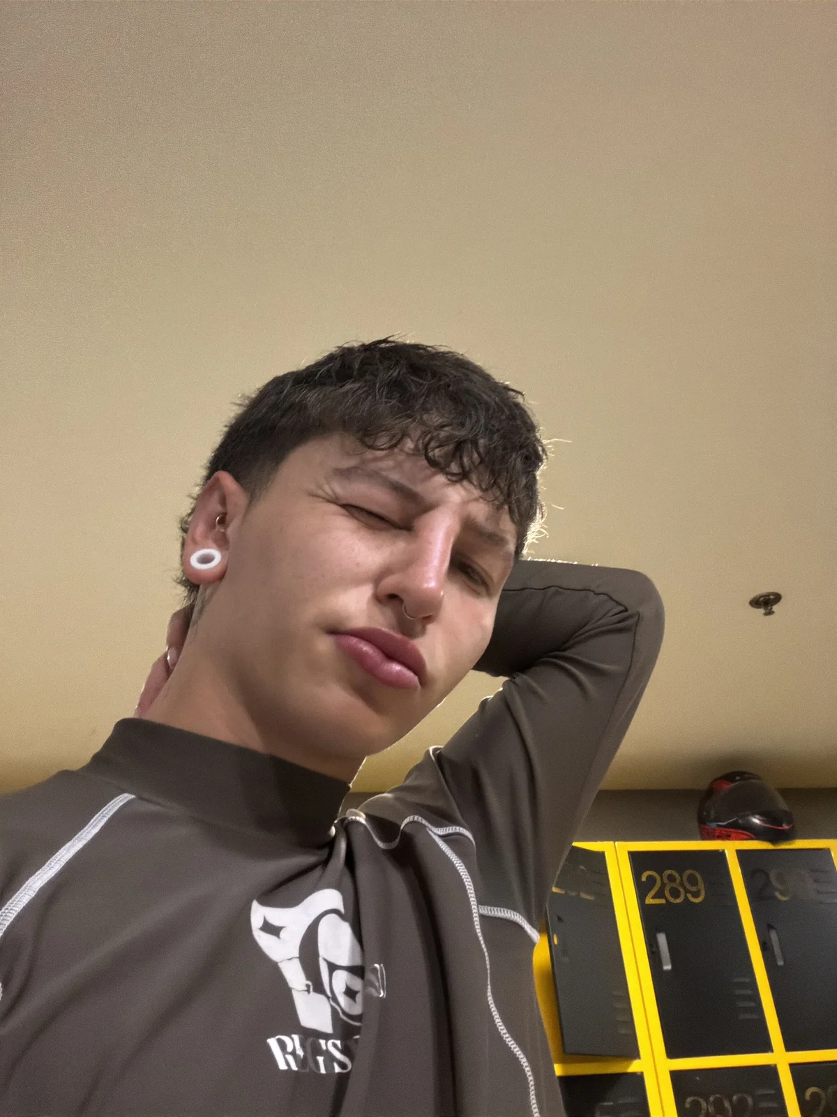 %{count, plural, one {תמונה טרנדית של ARON_LUXX} two {שתי תמונות טרנדיות של ARON_LUXX} many { 5881 תמונות טרנדיות של ARON_LUXX} other { 5881 תמונות טרנדיות של ARON_LUXX}}