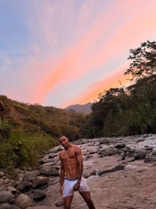 AaronCruz_sunse Bild 3