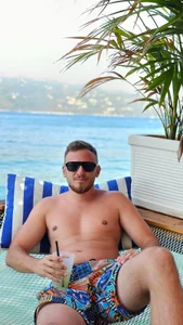 Public de RoyalStudX  2 Imagens