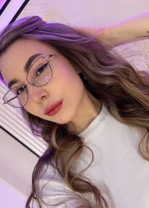 -SaraBlack- Public Pic 4