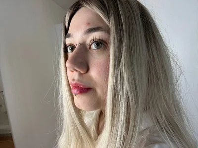 WaltraudRuopp New Light Pic 2